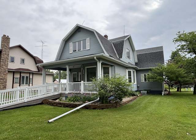 Property at 441 5th St, Scotland, SD 57059, 4 beds, 1.5 baths