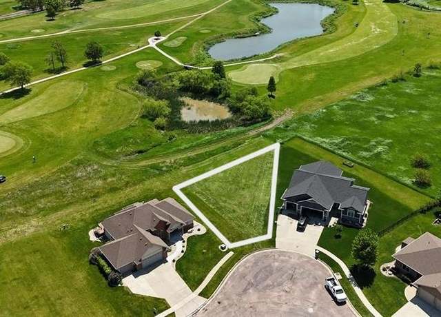 Property at 1311 Golf View Ln, Yankton, SD 57078