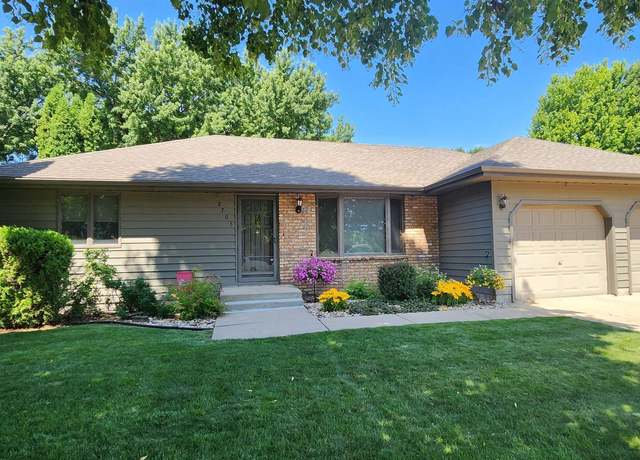 Property at 2705 Mulberry St, Yankton, SD 57078, 4 beds, 2.5 baths