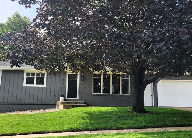 Property at 703 James Pl, Yankton, SD 57078, 4 beds, 3 baths