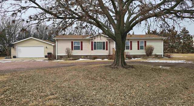 Photo of 540 Goehring St, Scotland, SD 57059