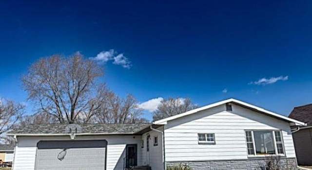 Photo of 608 6th St, Springfield, SD 57062