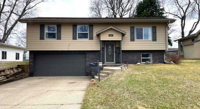 Photo of 509 James Pl, Yankton, SD 57078