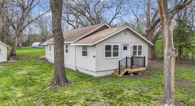 Photo of 130 Beaver Beach Rd, Utica, SD 57067