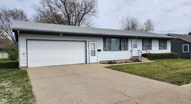 Photo of 1014 E 15th St, Yankton, SD 57078
