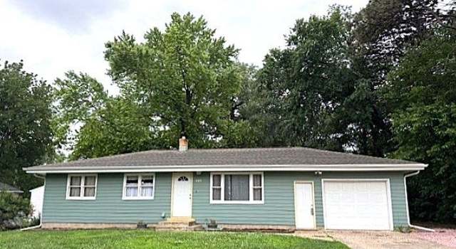 Photo of 809 14th St, Springfield, SD 57062