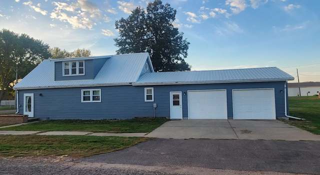 Photo of 407 1st St, Lesterville, SD 57040