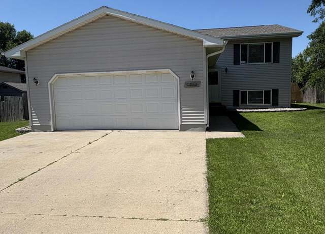 Property at 1811 5th St NE, Watertown, SD 57201, 5 beds, 2 baths