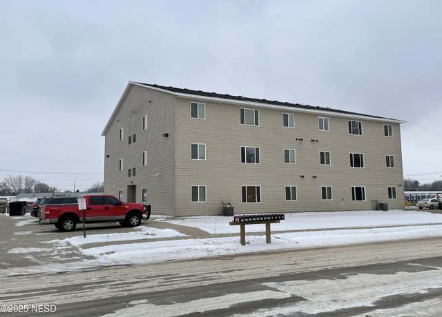 Property at 908 Arrow Ave NE, Watertown, SD 57201, 36 beds, 12 baths