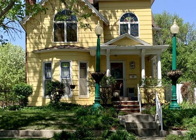 Property at 67 4th Ave NW, Watertown, SD 57201, 4 beds, 2 baths