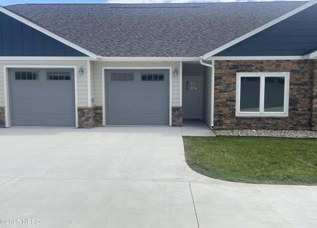 Property at 525 54th St NW #2, Watertown, SD 57201, 3 beds, 2 baths