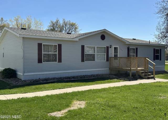 Property at 107 Burnstad Ave, Florence, SD 57235, 3 beds, 2 baths