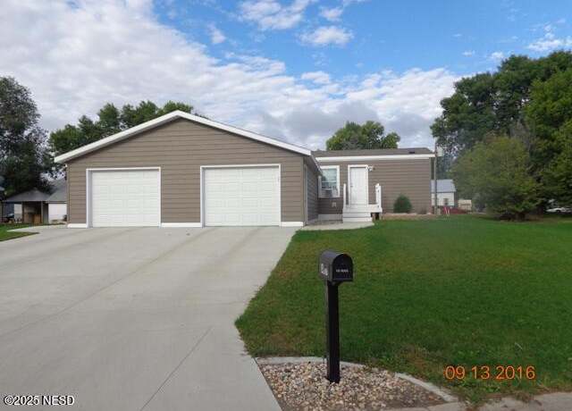 Property at 415-417 Kampeska Blvd, Watertown, SD 57201, 2 beds, 2 baths