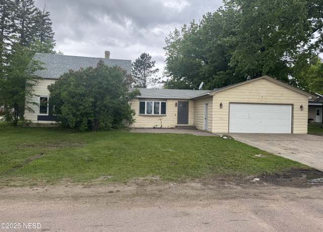 Property at 311 S Lee St, Bryant, SD 57221, 4 beds, 2 baths