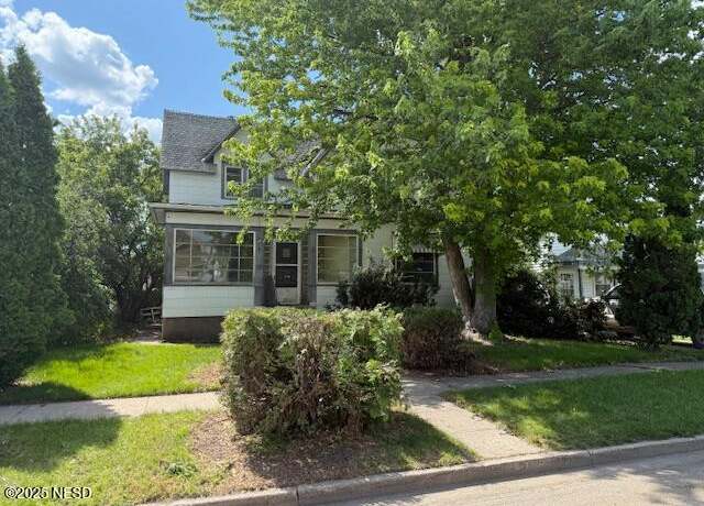Property at 119 N Washington St, Aberdeen, SD 57401, 1 bed, 1 bath