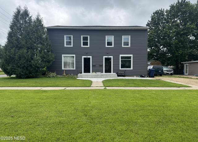 Property at 1030-1032 1st Ave NE, Watertown, SD 57201, 8 beds, 2 baths