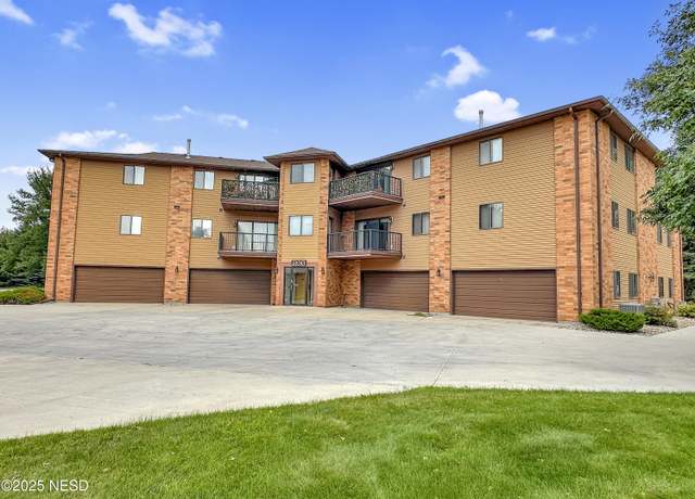 Property at 200 19th St SE #302, Watertown, SD 57201, 2 beds, 2 baths