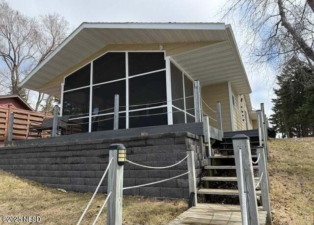 Property at 104 E Lake Dr, Estelline, SD 57234, 3 beds, 2 baths