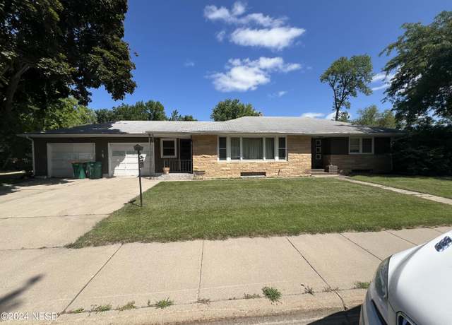 Property at 610 Cliff St, Ortonville, MN 56278, 3 beds, 2 baths