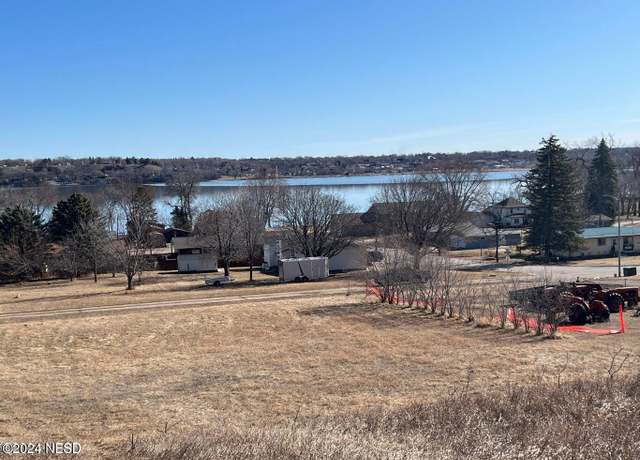 Property at 806 High St, Big Stone City, SD 57216