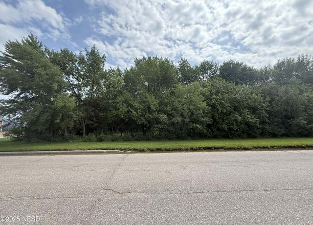 Property at 1003 Industrial Dr, Milbank, SD 57252