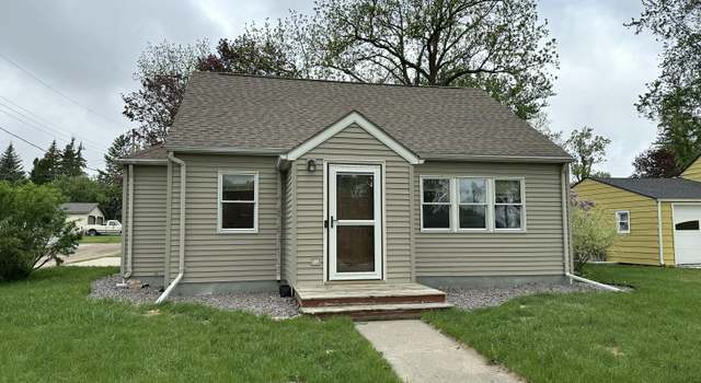 Photo of 307 5th Ave S, Clear Lake, SD 57226