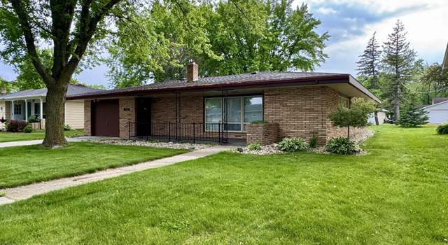 Photo of 806 S Viola St, Milbank, SD 57252