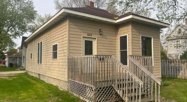 Photo of 603 E Kemp Ave, Watertown, SD 57201