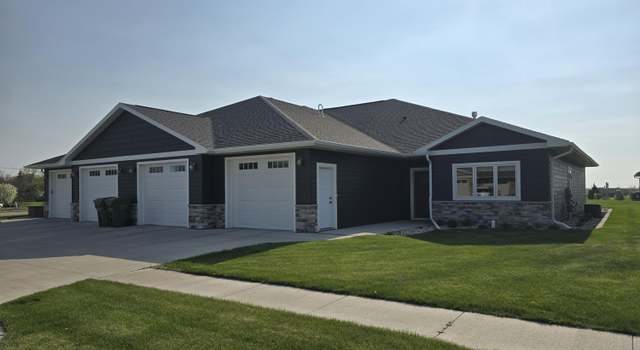 Photo of 1509 5th St NW, Watertown, SD 57201