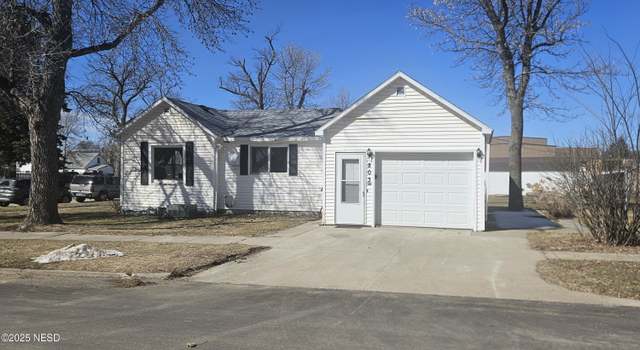 Photo of 803 E 3rd St, Webster, SD 57274