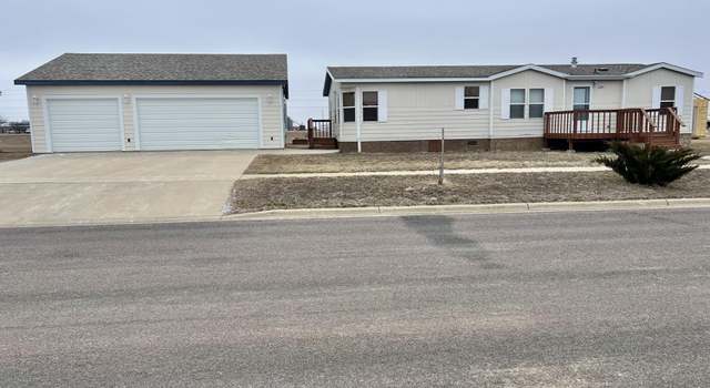 Photo of 2337 10th Ave SW, Watertown, SD 57201