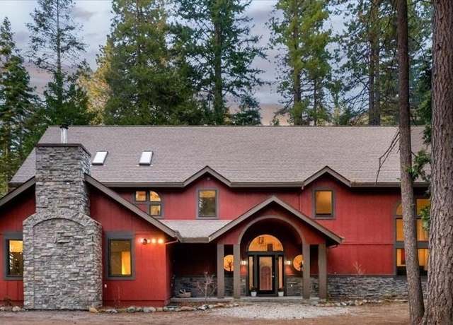 Property at 4025 Summit Dr, Mt Shasta, CA 96067, 4 beds, 3 baths