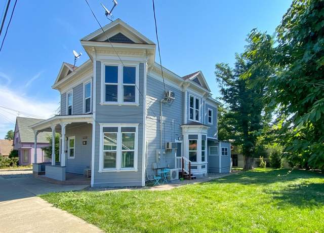 Property at 208 N Oregon St, Yreka, CA 96097, 3 beds, 3 baths