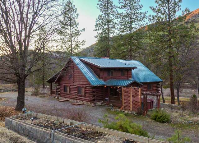 Property at 11601 Klamath River Rd, Yreka, CA 96097, 5 beds, 3 baths