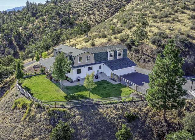 Property at 925 Oak Hill Ln, Fort Jones, CA 96032, 3 beds, 3 baths