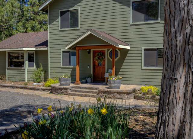 Property at 19030 Rainbow Way, Weed, CA 96094, 5 beds, 3 baths