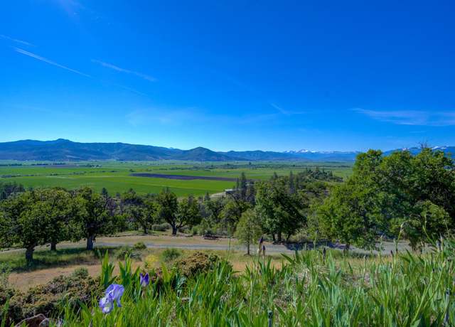 Property at 8623 N Hwy. 3, Fort Jones, CA 96032, 3 beds, 2.5 baths