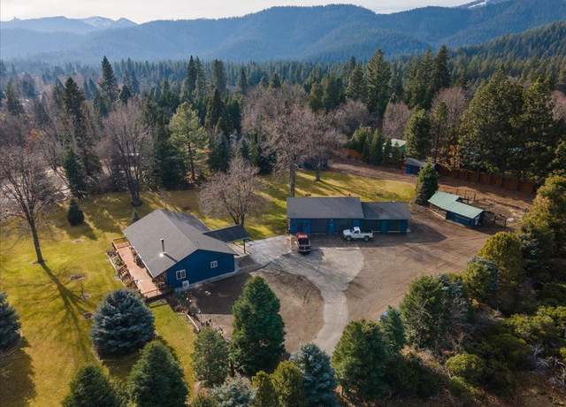 Property at 404 Anzo Park Dr, Mt Shasta, CA 96067, 3 beds, 2 baths