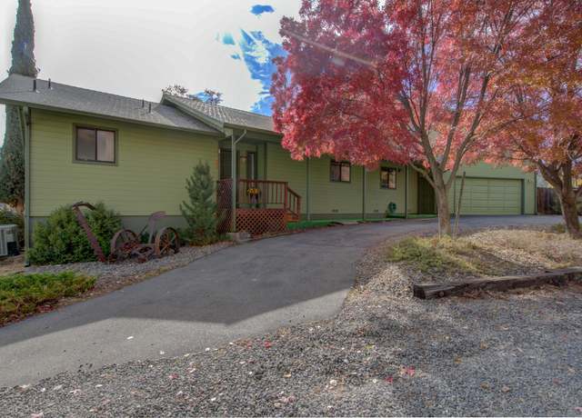 Property at 1105 North St, Yreka, CA 96097, 4 beds, 3 baths