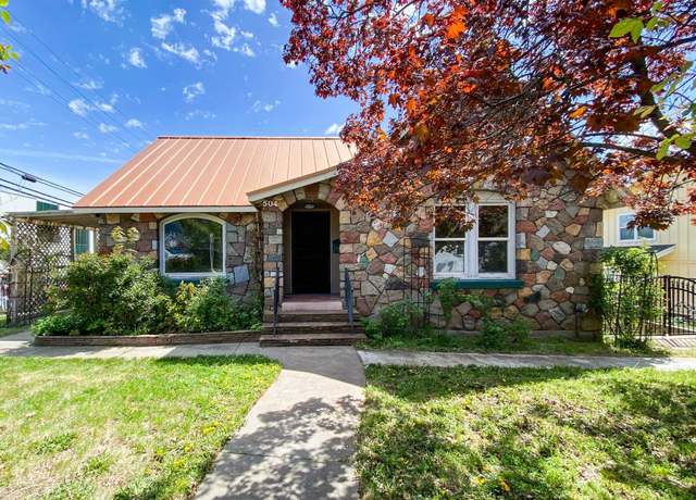 Property at 504 S Oregon St, Yreka, CA 96097, 3 beds, 2 baths