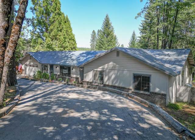 Property at 612 Oak St, Mccloud, CA 96057, 3 beds, 2.5 baths
