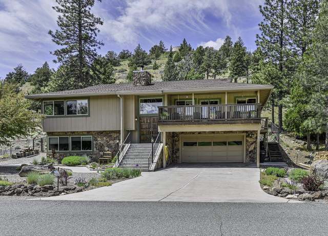 Property at 6334 Palmer Dr, Weed, CA 96094, 3 beds, 2 baths