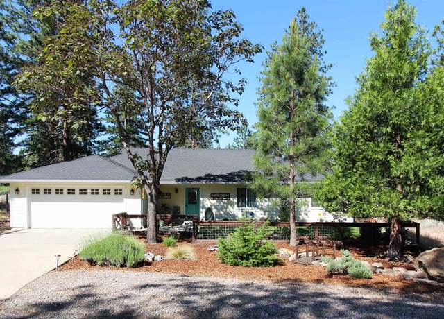 Property at 17539 Bobcat Ct, Weed, CA 96094, 3 beds, 2 baths
