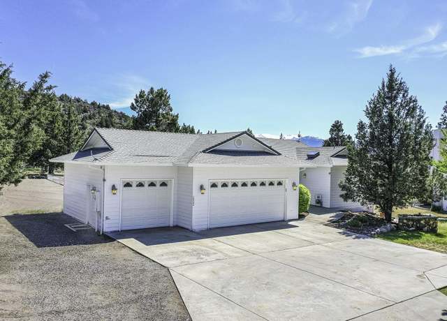 Property at 16344 Friar Rd, Weed, CA 96094, 3 beds, 2 baths