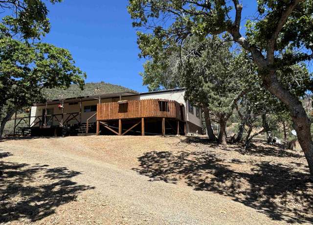 Property at 2105 Wicklow Woods Dr, Yreka, CA 96097, 3 beds, 2 baths
