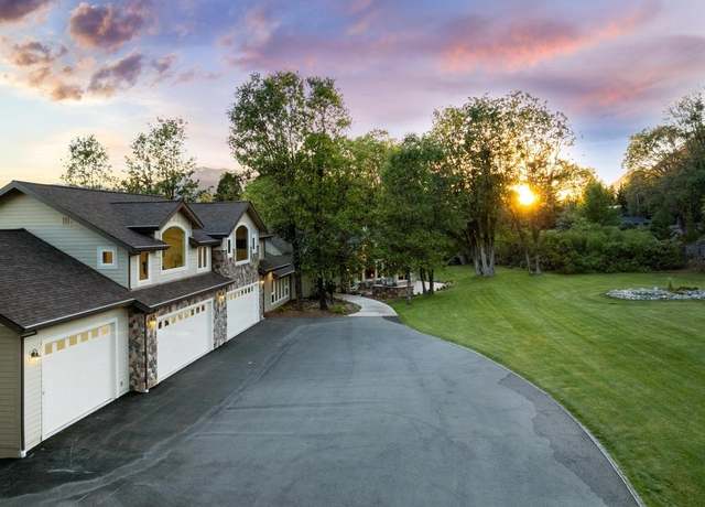 Property at 1395 Northridge Dr, Mt Shasta, CA 96067, 4 beds, 4.5 baths