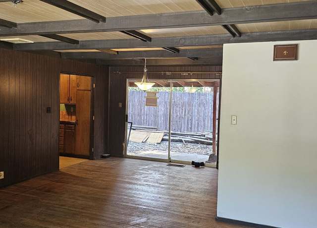 Property at 4103 Alpine Dr, Dunsmuir, CA 96025, 2 beds, 2 baths