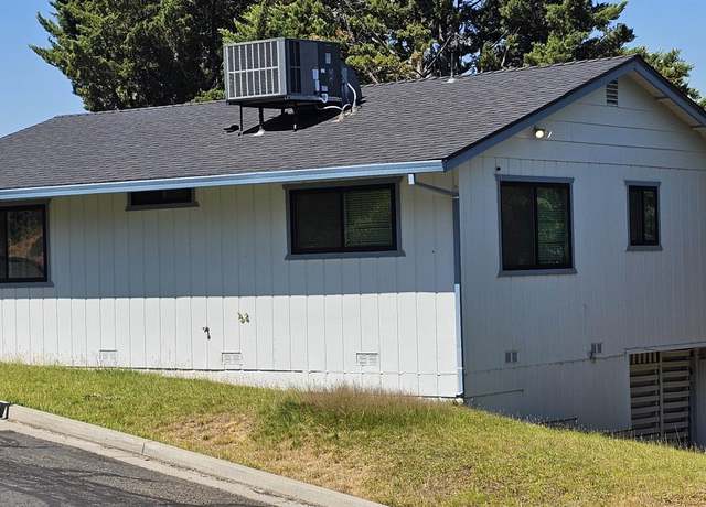 Property at 801 Sierra Vista Way # 28 Way, Yreka, CA 96097, 2 beds, 1 bath