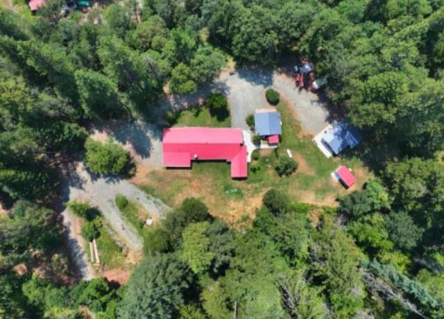 Property at 833 & 835 Elk Creek Rd Unit Happy Hous, Happy Camp, CA 96039, 6 beds, 5 baths