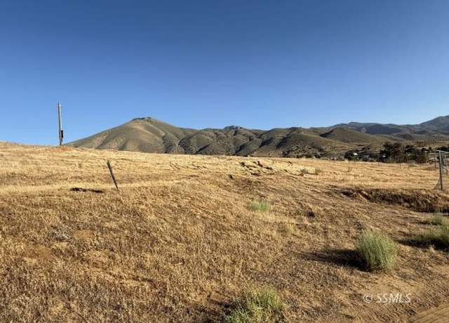 Property at 11610 Longhorn Ln, Weldon, CA 93283